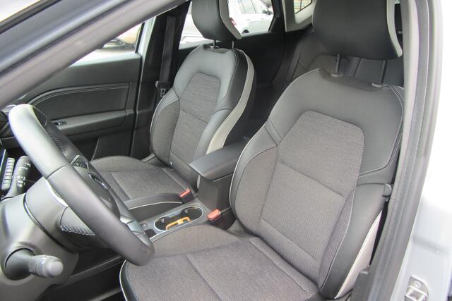 Renault CAPTUR 1.6 E-Tech Full Hybrid 145 Techno, Navigatie, Camera