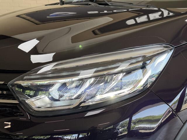 Renault CAPTUR 1.2 TCe Initiale Paris Navi | Bose | Pano | Leder | Camera | Stoelverwarming |