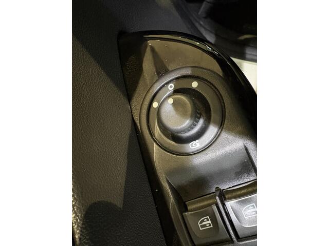 Renault CAPTUR 0.9 TCe Xmod | Leder | Trekhaak | Climate Control | Navigatie | Camera