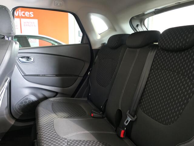 Renault CAPTUR 1.3 TCe Intens - Panoramadak! - Parkeerassistent - Camera - Sensor v+a