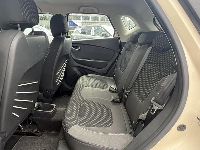 Renault CAPTUR 1.3 TCe 150 EDC Intens | Trekhaak | Navigatie | Climate Control | Cruise Control | Parkeersensoren voor, achter en achteruitrijcamera