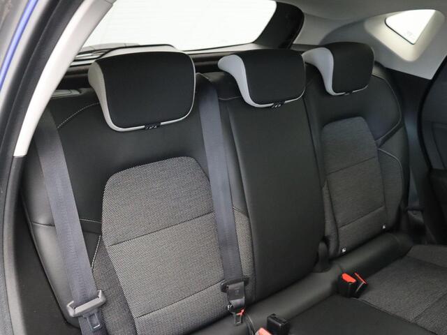 Renault CAPTUR 1.0 TCe 100 Intens | Trekhaak | Stuurverwarming | Climate control | Cruise control | Lichtmetalen velgen 17'' |
