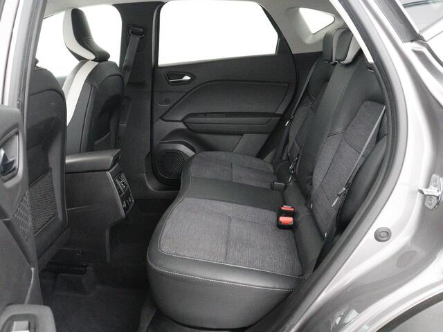 Renault CAPTUR 1.0 TCe 90 Intens | Trekhaak | Carplay | Navigatie | Half leder | Keyless | Climate control | Parkeerhulp | Cruise control | Bluetooth | DAB | Getint glas