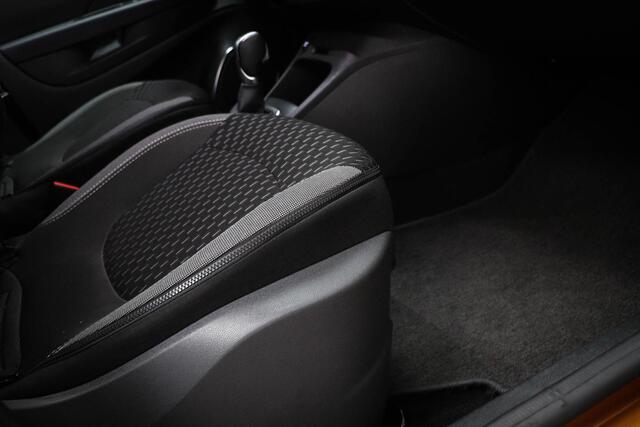 Renault CAPTUR 1.3 TCe Intens | EASY LIFE PACK | R-LINK | DAB | CAMERA