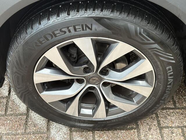 Renault CAPTUR 1.0 TCe 100 Intens | Achteruitrijcamera | NAP | Navigatie | Trekhaak | Climate Control | LED | DAB | Lichtmetaal |