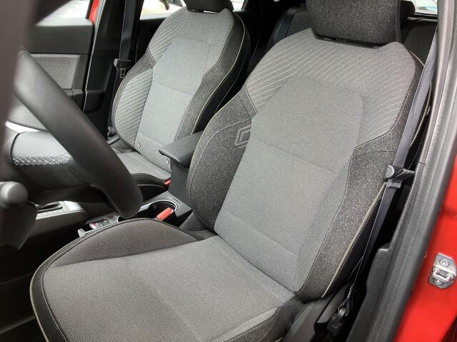 Renault CAPTUR 1.6 E-Tech full hybrid 145 techno