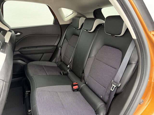 Renault CAPTUR 1.6 E-Tech Hybrid 145 Intens / HEV / Apple Carplay/Android Auto / Cruise control / Audio-navigatie full map /