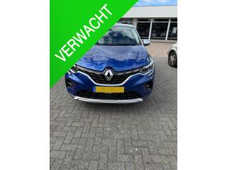 renault-captur-1.3-tce-130-edc-auto