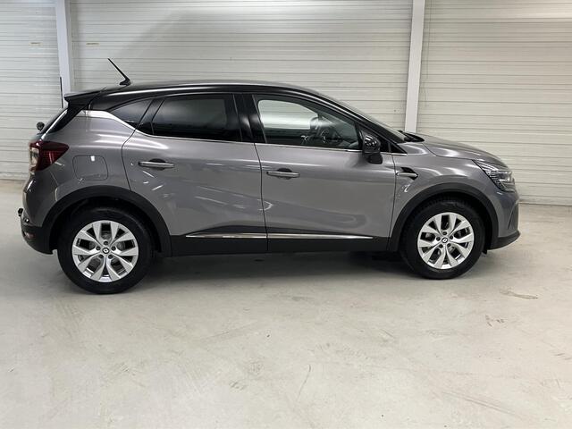 Renault CAPTUR 1.3 TCe 140 Intens / Nederlandse Auto / Dealer Onderhouden / Navigatie / Trekhaak 1500 KG / Camera / Half Lederen Bekleding / Climate Control / Cruise Control /