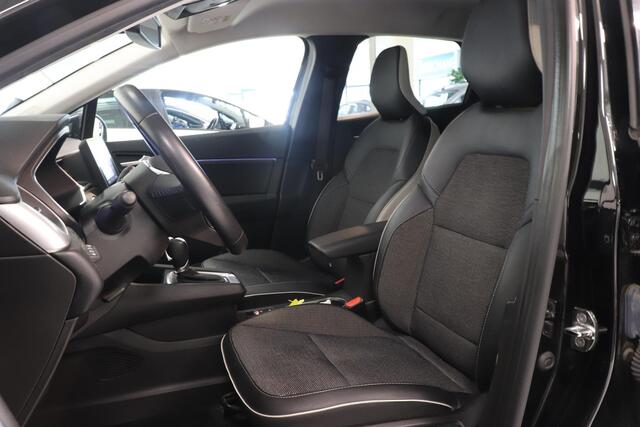 Renault CAPTUR 1.6 E-Tech Plug-in Hybrid 160 Business | Camera | Trekhaak | Climate control | SoH 93,3% | Cruise control | LED |
