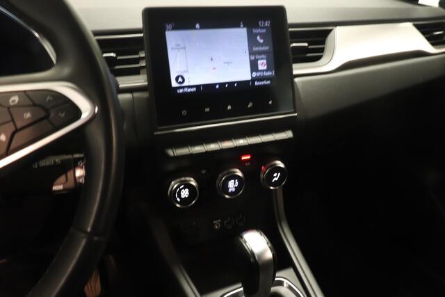 Renault CAPTUR 1.6 E-Tech Plug-in Hybrid 160 Business | Camera | Trekhaak | Climate control | SoH 93,3% | Cruise control | LED |