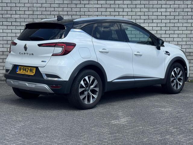 Renault CAPTUR 1.6 E-Tech Plug-in Hybrid 160 Intens | Stoelverwarming | 360° camera | BOSE-audio | Navigatie | All-Season banden |