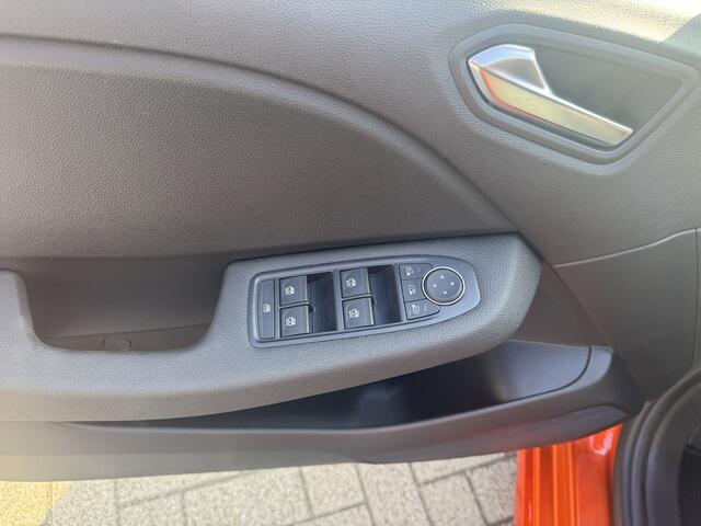 Renault CLIO 1.6 E-Tech Full Hybrid 145 evolution