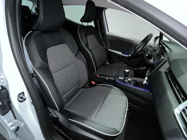 Renault CLIO 1.0 TCe Intens | Navigatie | Parkeersensoren | Apple CarPlay / Android Auto | Climate Control