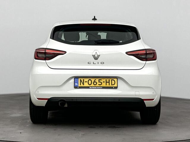 Renault CLIO 1.0 TCe Zen 90PK | Carplay | Parkeersensoren achter | Navigatie | Airco | LED Koplampen
