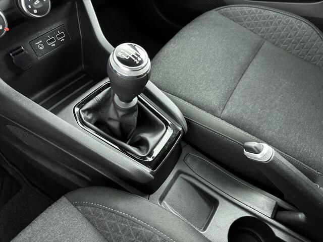 Renault CLIO 1.0 TCe Zen 90PK | Carplay | Parkeersensoren achter | Navigatie | Airco | LED Koplampen