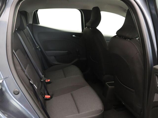 Renault CLIO 1.0 TCe Zen | Navigatie | Parkeersensoren achter | Cruise control | LED verlichting | Apple Carplay / Android Auto |