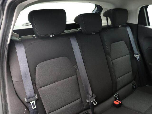 Renault CLIO 1.0 TCe Zen | Navigatie | Parkeersensoren achter | Cruise control | LED verlichting | Apple Carplay / Android Auto |
