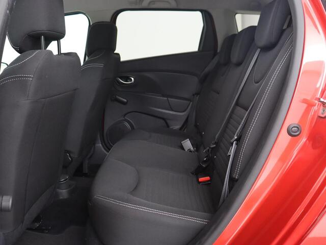 Renault CLIO 0.9 TCe Limited | Navigatie | Climate control | Parkeerhulp | Cruise control | Bluetooth | Getint glas