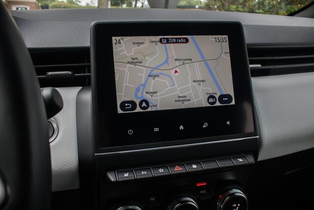 Renault CLIO E-Tech Hybrid 145 techno | Fabrieksgarantie tot 08-2028 max. 100.000km |