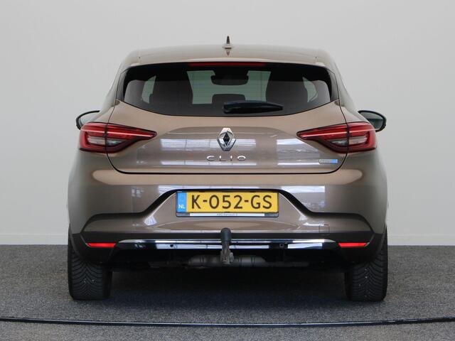 Renault CLIO 1.6 E-Tech Hybrid 140 Initiale Paris | Lederen interieur | BOSE | Trekhaak | Stoel-Stuur Verwarming |