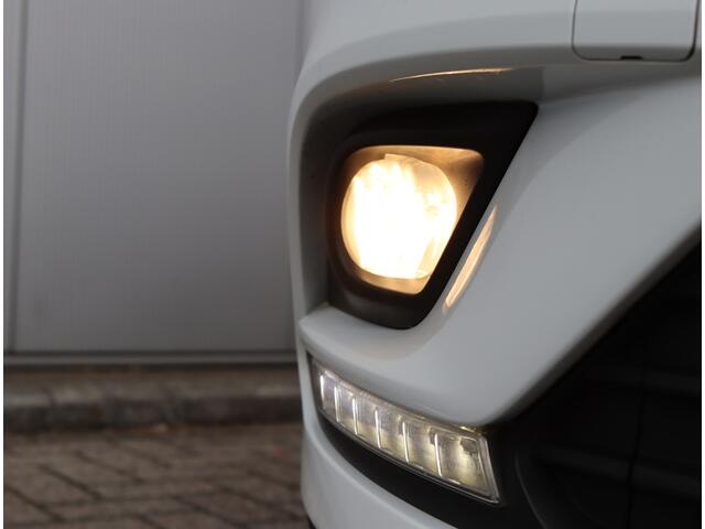 Renault CLIO 0.9 TCe Zen | Navigatie | Cruise control | Stoelverwarming | Airco