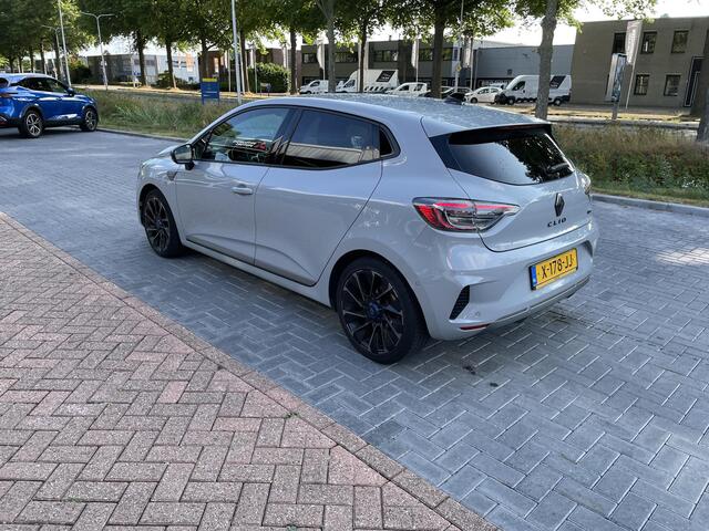 Renault CLIO 1.6 E-Tech Full Hybrid 145 esprit Alpine | 360° Camera | Navigatie | Apple Carplay