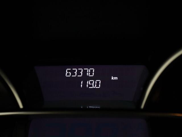Renault CLIO TCe 90pk Limited Airco | Cruise | Carplay | Parkeersens. achter