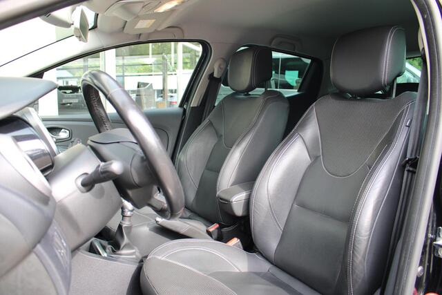 Renault CLIO 0.9 TCe Iconic Leer | Stoelverwarming | Navigatie
