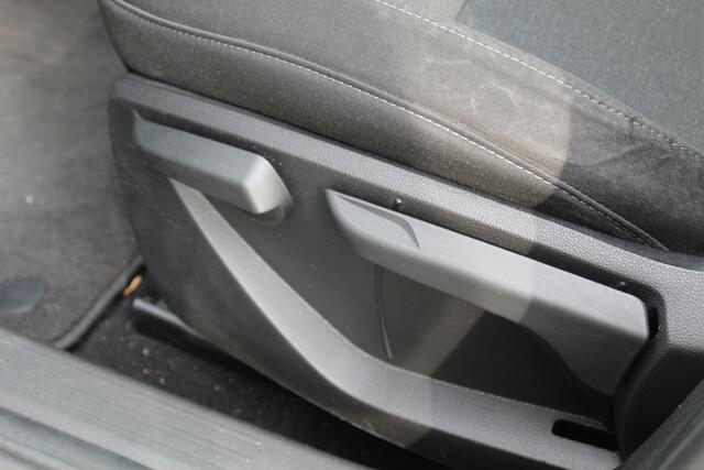 Renault CLIO 1.0 TCe Zen//Navi//Airco//5drs!!
