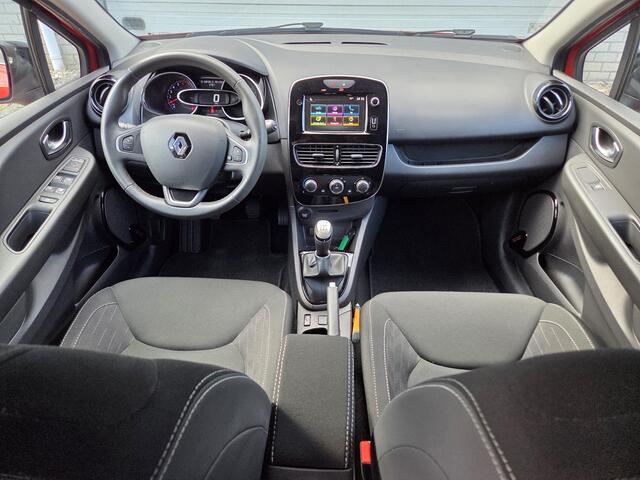 Renault CLIO Estate 0.9 TCe Limited / 1e Eigenaar / Dealer Onderhouden / Navigatie / Apple Carplay / Android auto / Lichtmetalen Velgen / Parkeersensoren / Cruise Control /