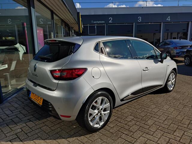 Renault CLIO 0.9 TCe Limited / AIRCONDITIONING / KEYLESS ENTRY / PARKEERSENSOREN / NAVIAGTIE & BLUETOOTH / CRUISE CONTROL