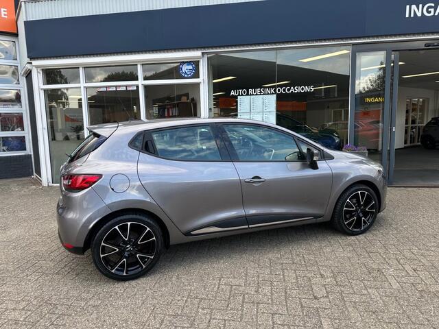 Renault CLIO 0.9 TCE DYNAMIQUE