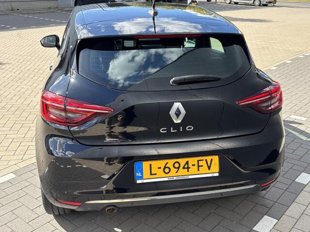Renault CLIO TCe Intens | AIRCO | 1E EIGENAAR | DEALER ONDERHOUDEN | NAVI | PARKEERSENSOREN V+A | LICHTM. VELGEN | LED | CRUISE CONTROL |