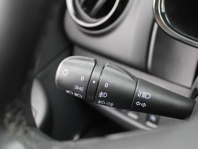 Renault CLIO 0.9 TCe Limited | Airco | Cruise | PDC | 16" LM | Navi | Carplay | Keyless | Winterset |