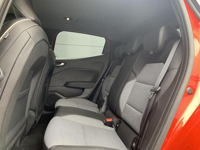 Renault CLIO 1.6 E-Tech Full Hybrid 145 techno | Pack Navigation | Pack Look |