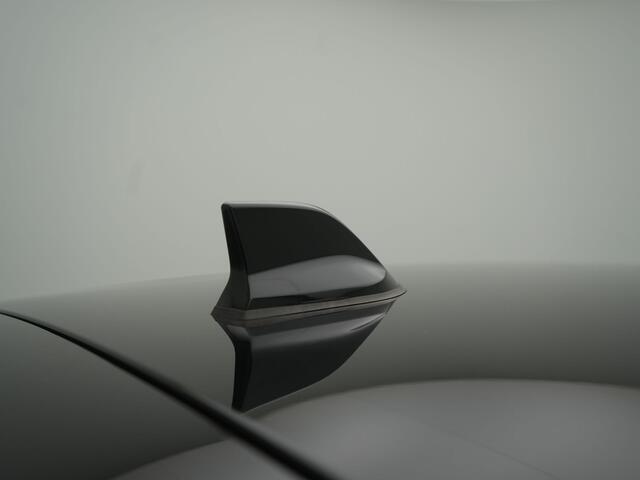 Renault CLIO TCe 90 Techno - DEMO - Achteruitrijcamera - Cruise Control - Apple Carplay - Android Auto