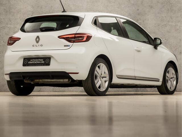 Renault CLIO 1.6 E-Tech Hybrid 140 Intens 140Pk Automaat (VIRTUAL COCKPIT, APPLE CARPLAY, GROOT NAVI, CLIMATE, SPORTSTOELEN, LM VELGEN, PARKEERSENSOREN, CRUISE, NIEUWSTAAT)
