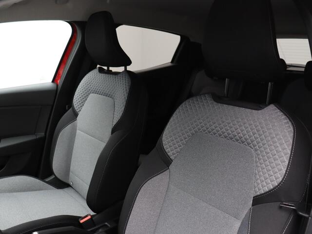 Renault CLIO E-Tech Full Hybrid 145pk evolution | 16" Lichtmetalen velgen | Getint glas | Achteruitrijcamera |