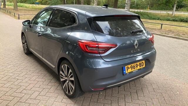 Renault CLIO 1.6 E-Tech Hybrid 140 Initiale Paris | Leder | Navigatie | 17" lichtmetalen velgen | Eerste eigenaar |