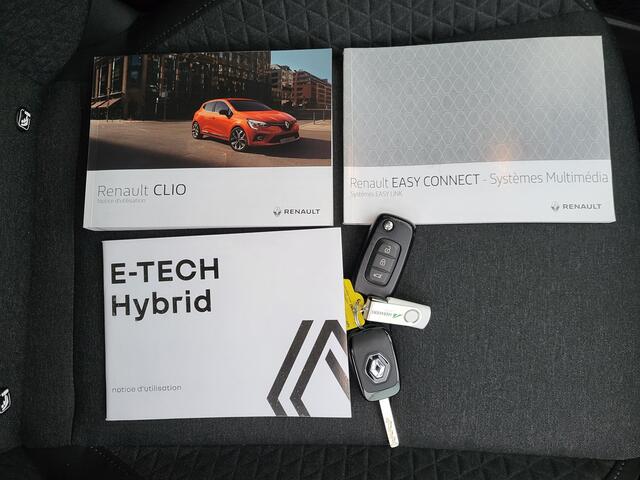 Renault CLIO 1.6 E-Tech Hybrid 140 Business Zen Automaat / Airco / Navigatie / DAB / Apple Carplay / Android Auto / Parkeersensor achter /