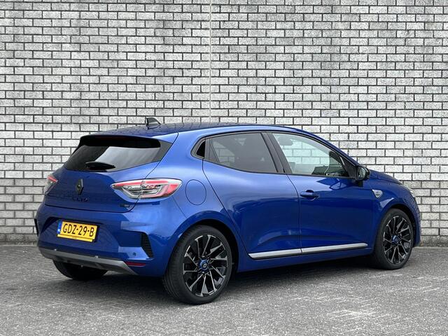 Renault CLIO 1.6 E-Tech Full Hybrid 145 Esprit Alpine | 360° camera | Apple CarPlay / Android Auto | Dodehoekdetectie | Draadloze telefoonlader |