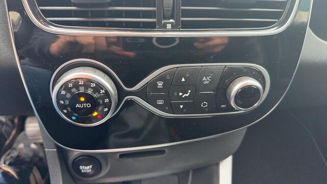 Renault CLIO Estate 0.9 TCe Intens Trekhaak 1/2 Leder Climate Control