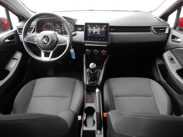 Renault CLIO 1.0 TCe Zen | Lage km.stand | Trekhaak | Airco | Led verlichting | Cruise control | Achteruitrijcamera | Elektrische ramen voor | 5 deurs