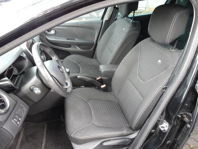 Renault CLIO 0.9 TCe 5-Drs Limited