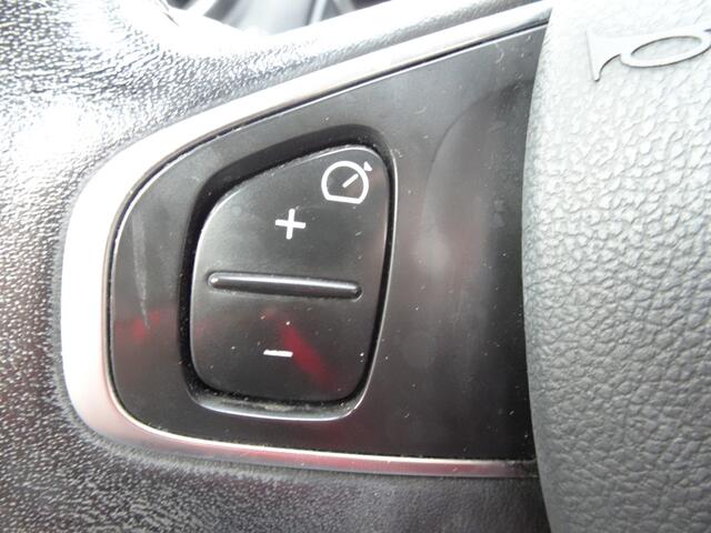 Renault CLIO 0.9 TCe 5-Drs Limited