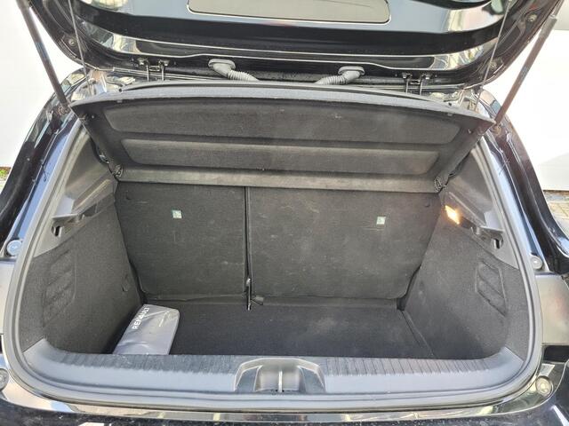 Renault CLIO 1.0 TCe Intens | Parkeerhulp | Navigatie | 17" Lichtmetalen Velgen | Dealer Onderhouden