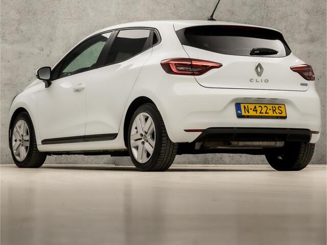 Renault CLIO 1.6 E-Tech Hybrid 140 Sport 141Pk Automaat (APPLE CARPLAY, DIGITAL COCKPIT, GROOT NAVI, CAMERA, GETINT GLAS, SPORTSTOELEN, LED KOPLAMPEN, CRUISE, LANE ASSIST, NIEUWE APK, NIEUWSTAAT)