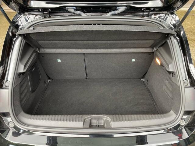 Renault CLIO 1.3 TCE INITIALE PARIS CAMERA/LEDER/NAVI/CRUISE/STOELVERW