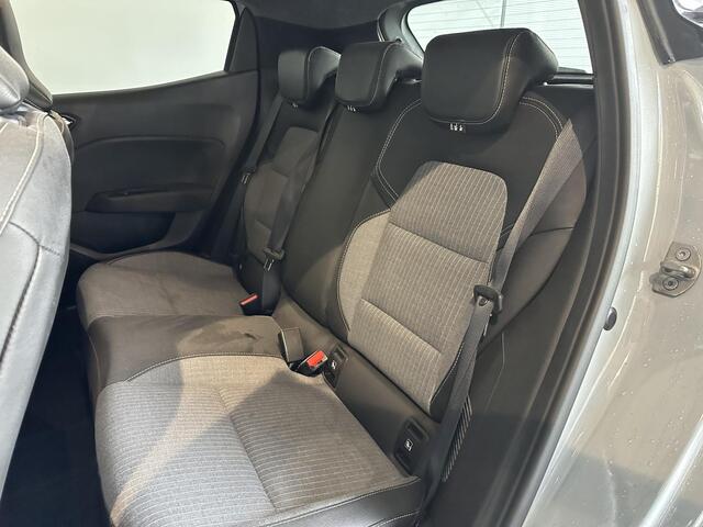 Renault CLIO 1.6 E-Tech Full Hybrid 145 techno 360° CAMERA | NAVIGATIE | AUTOMAAT HYBRIDE |